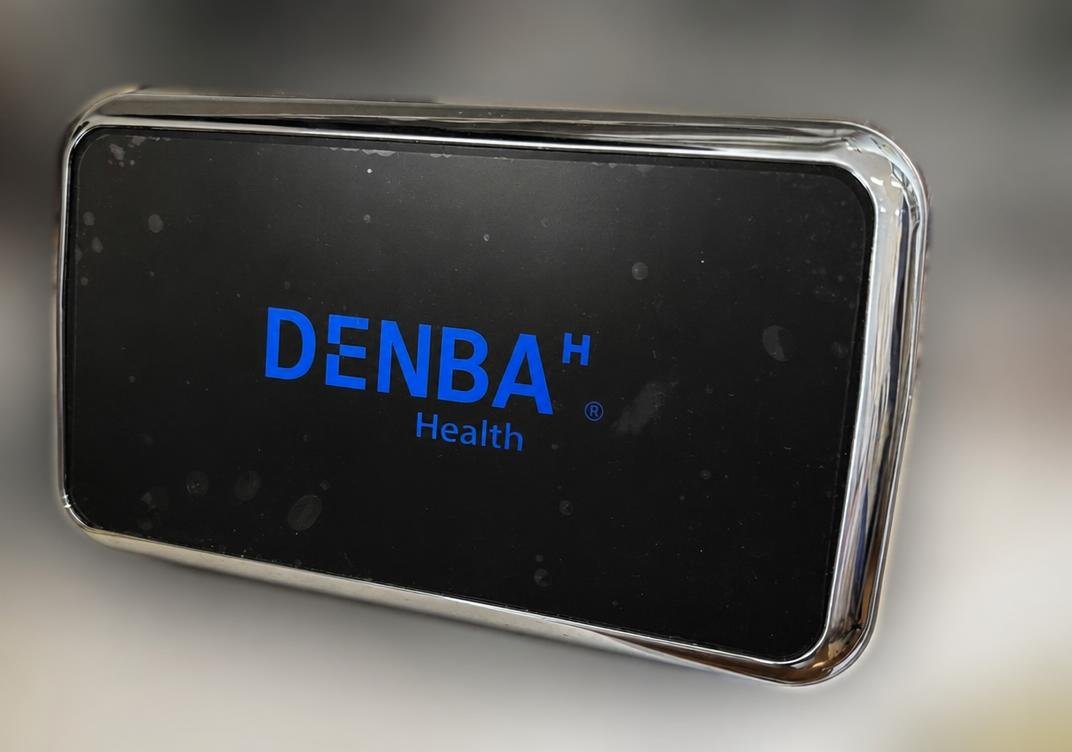DENBA Health Standardの本体ユニット(正面)